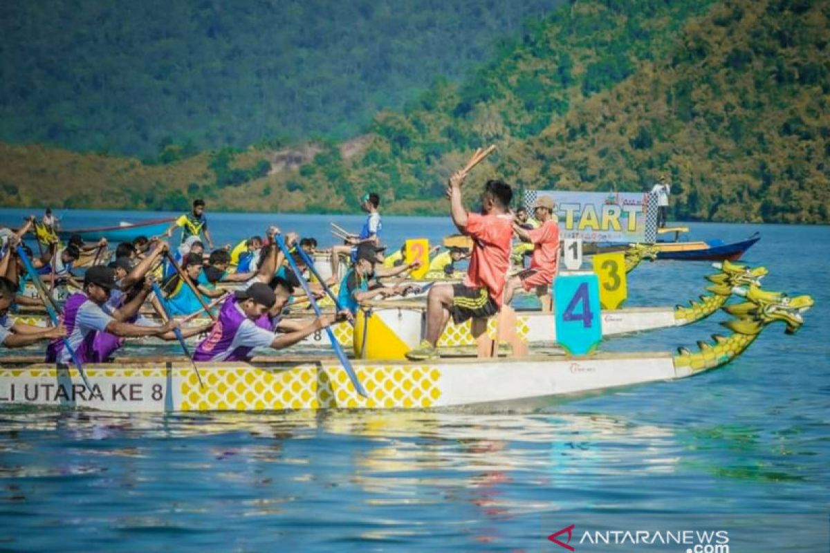 Pemkab Morut  kenalkan destinasi Teluk Tomori lewat lomba perahu naga