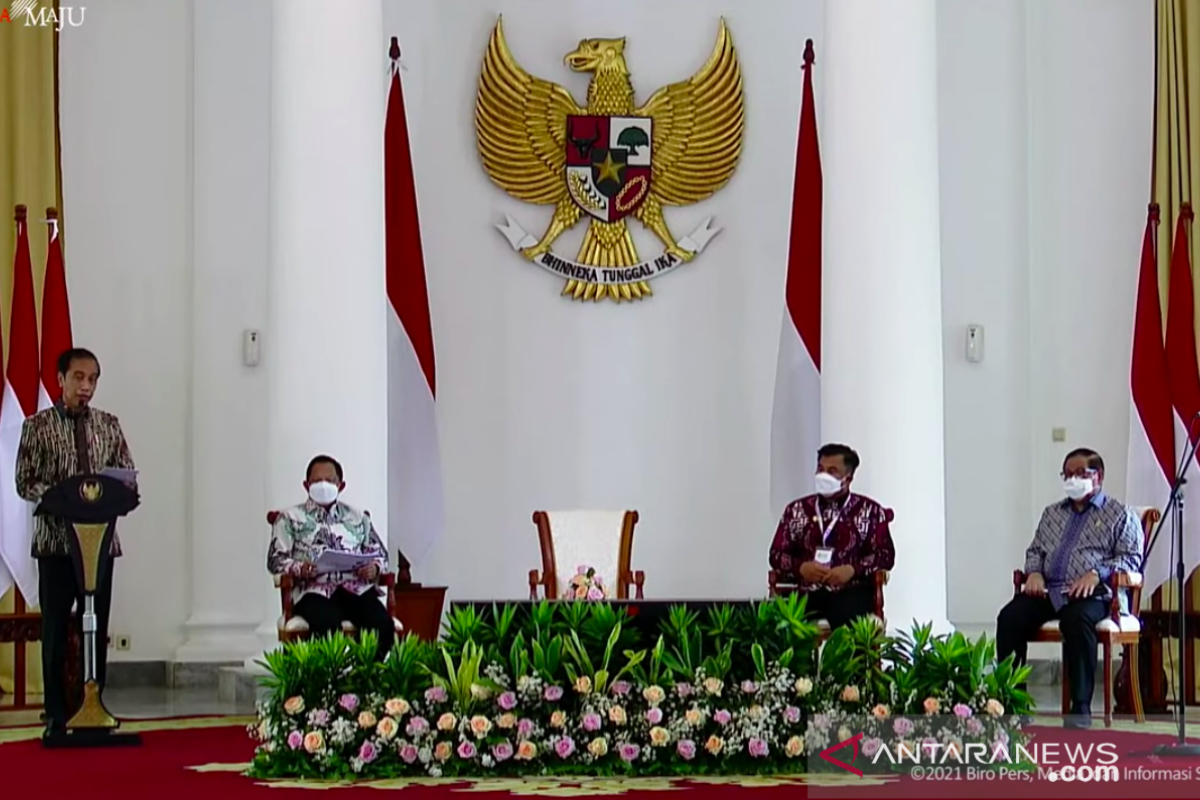 Presiden Jokowi minta Apkasi tunjukkan iklim investasi daerah makin baik