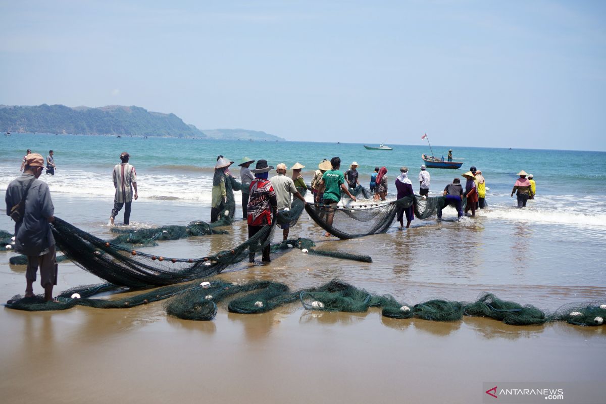 KKP berencana bangun dermaga kapal nelayan di Pantai Sine Tulungagung