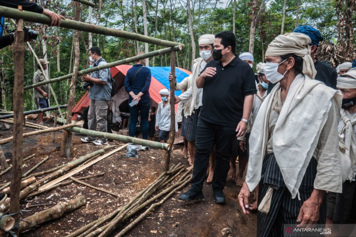 Kemarin, Erick Tohir disambut warga Badui hingga laboratorium bencana