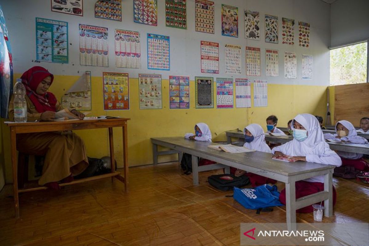 Waspada gelombang ketiga COVID-19 melalui disiplin protokol kesehatan