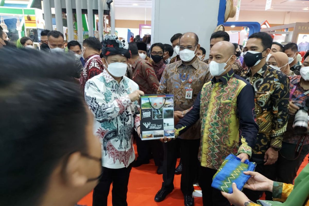 Pemkab Tanah Laut promosikan produk lokal di APAKSI Otonomi Expo 2021