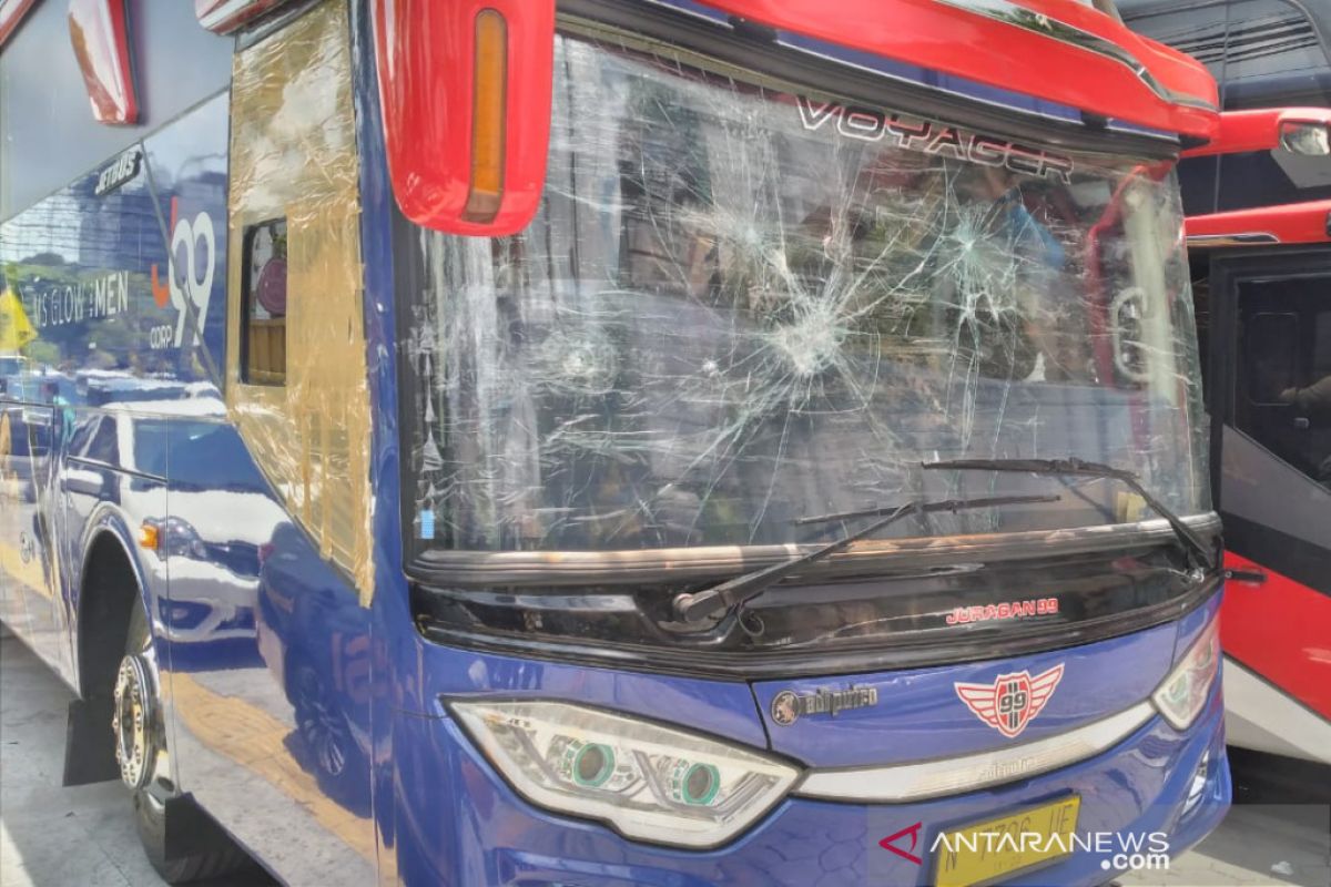 Pelaku perusakan bus Arema FC di Yogyakarta ditangkap polisi