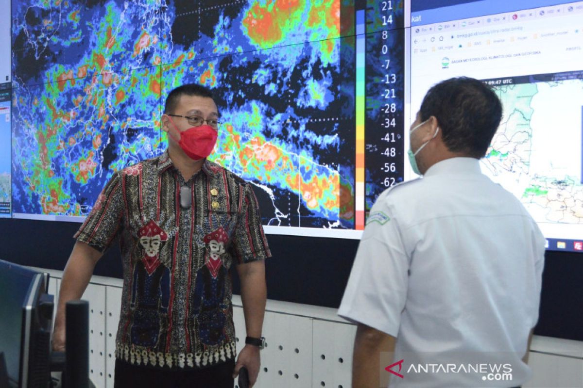 Anggota DPRD DKI: Gunakan teknologi untuk mengatasi banjir di Jakarta