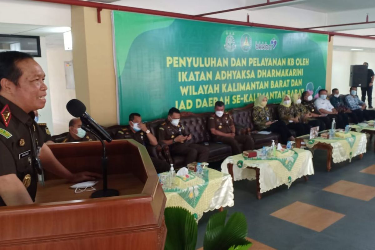 Kajati Kalbar sebutkan KB mewujudkan keluarga sehat, bahagia dan sejahtera