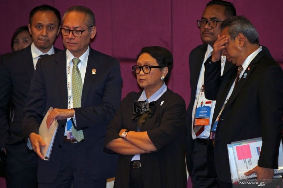 ASEAN "meniti buih" kompak hadapi neo-kolonialisme di laut