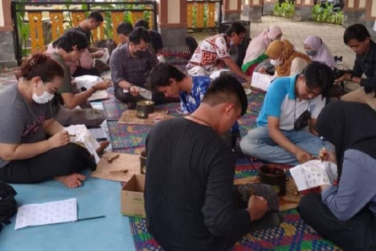 Danau Sipin Kota Jambi hadirkan paket wisata edukasi membatik