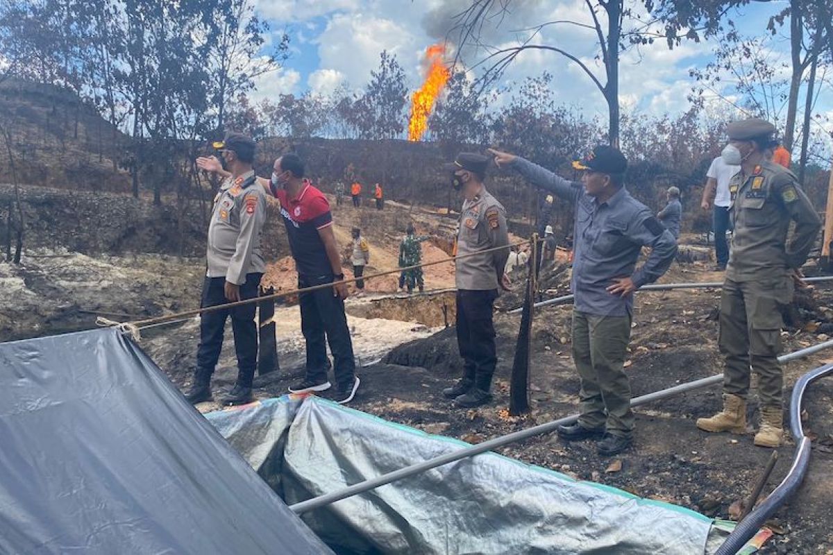 Pemkab Musi Banyuasin minta bantuan ahli padamkan kebakaran sumur minyak illegal