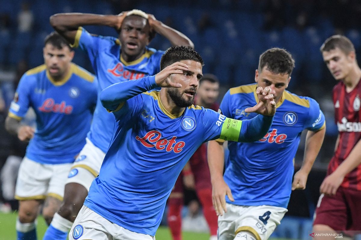 Napoli melibas Legia Warsawa tiga gol tanpa balas