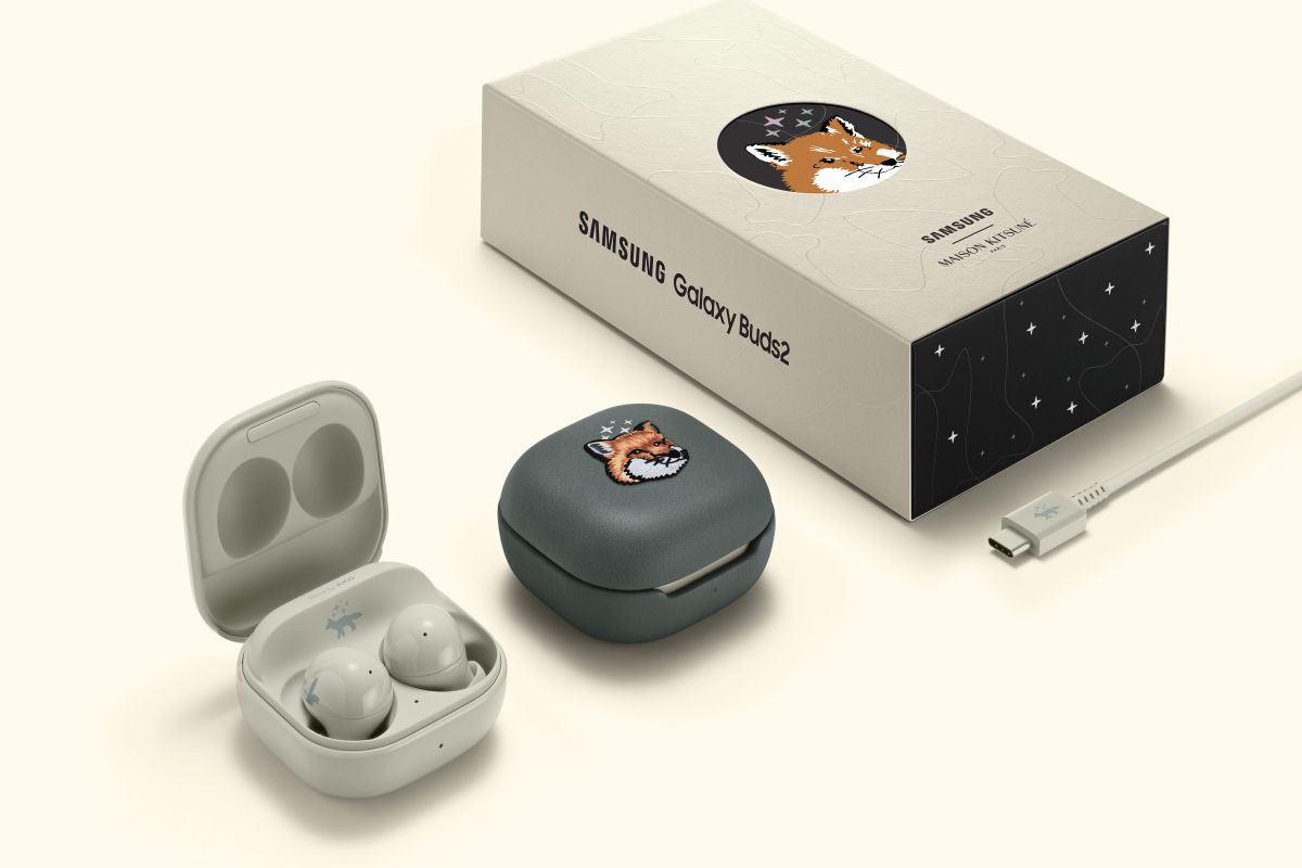 Samsung gandeng Maison Kitsune untuk edisi khusus Galaxy Buds 2 dan Watch 4