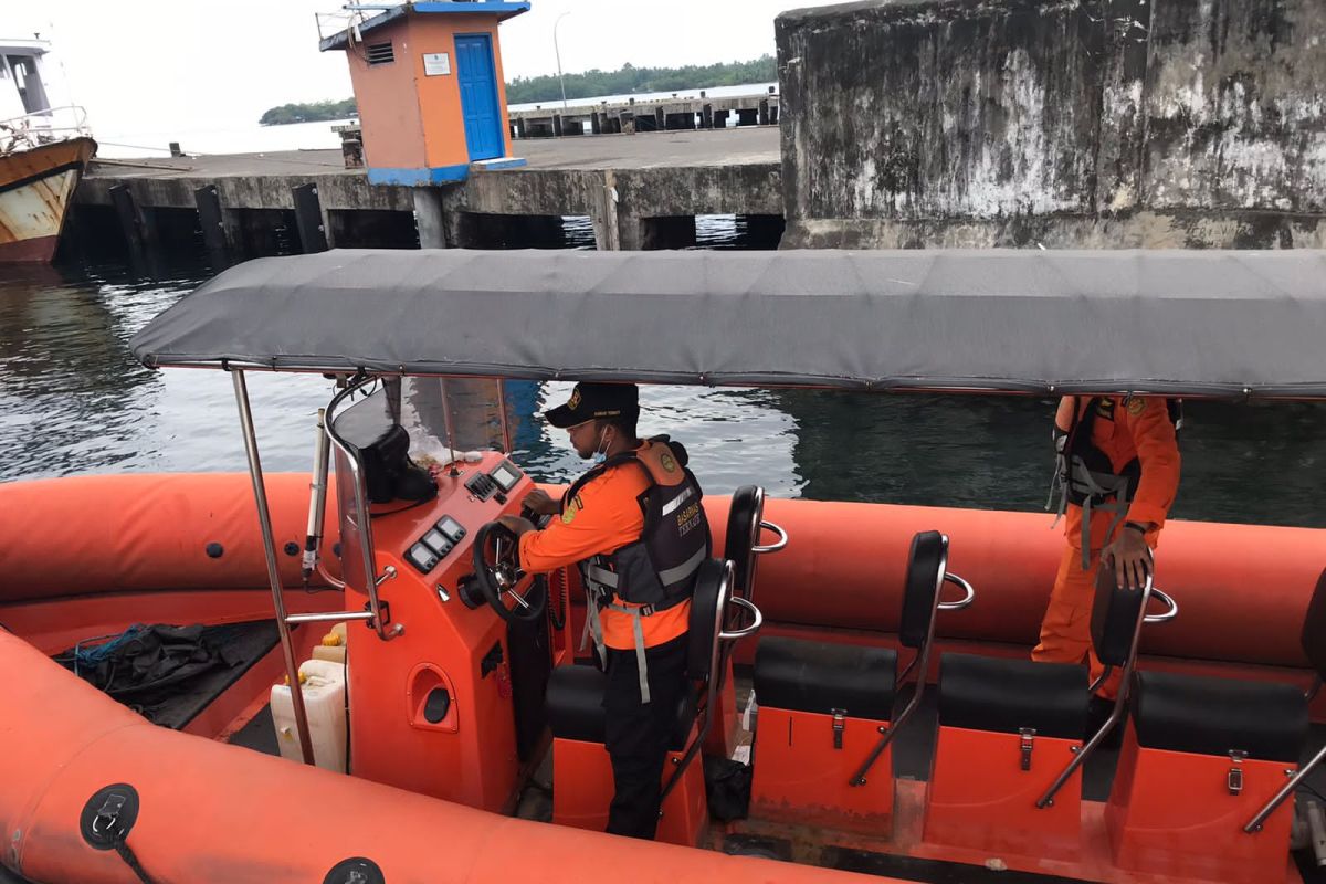 Tim Basarnas mencari seorang nelayan hilang di perairan Morotai