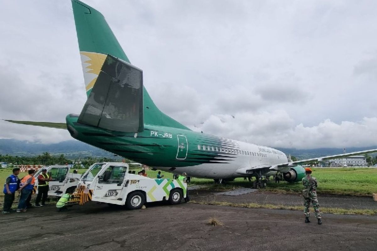 Pesawat cargo Jayawijaya Air tergelincir di Bandara Sentani