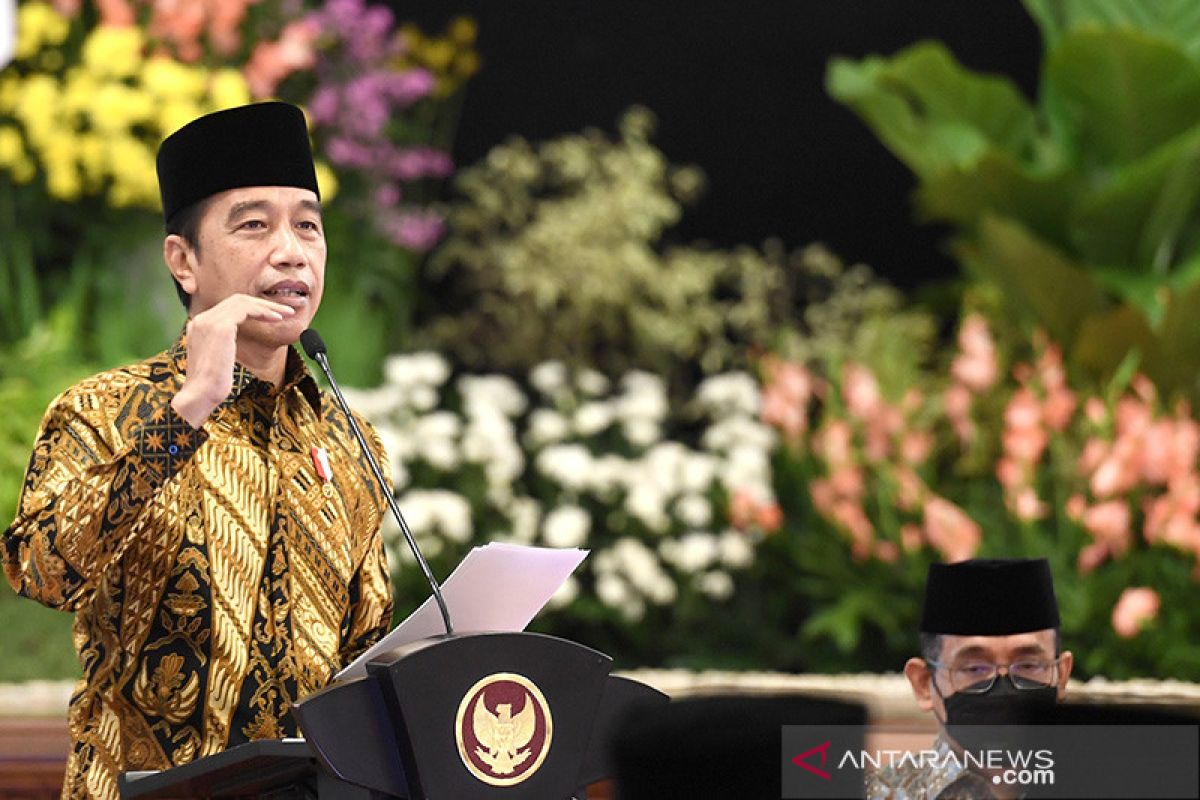 Jokowi: Ekonomi syariah peringkat 4 dunia tapi tak boleh berpuas diri