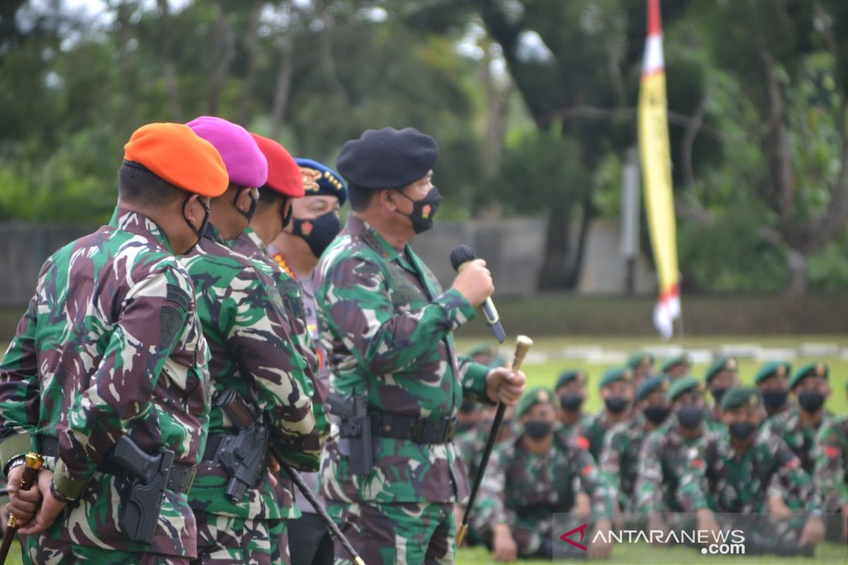 Panglima TNI ke Timika ingatkan prajurit tugas belum selesai