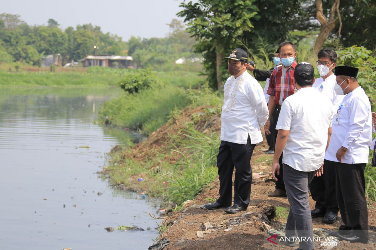 Delapan aliran sungai di Kota  Tangerang dinormalisasi antisipasi banjir