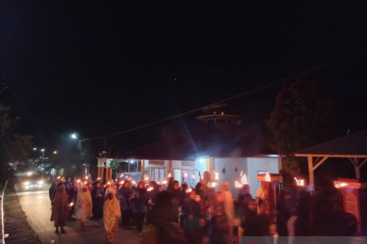 Basuluh keliling kampung, cara Koto Katik merawat tradisi maulid Nabi