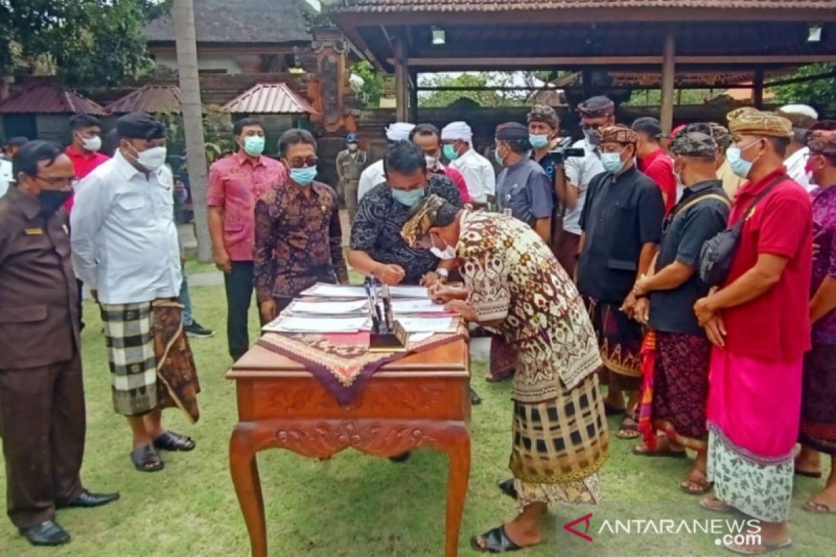 Bupati Gianyar berhasil damaikan sengketa desa adat Jero Kuta