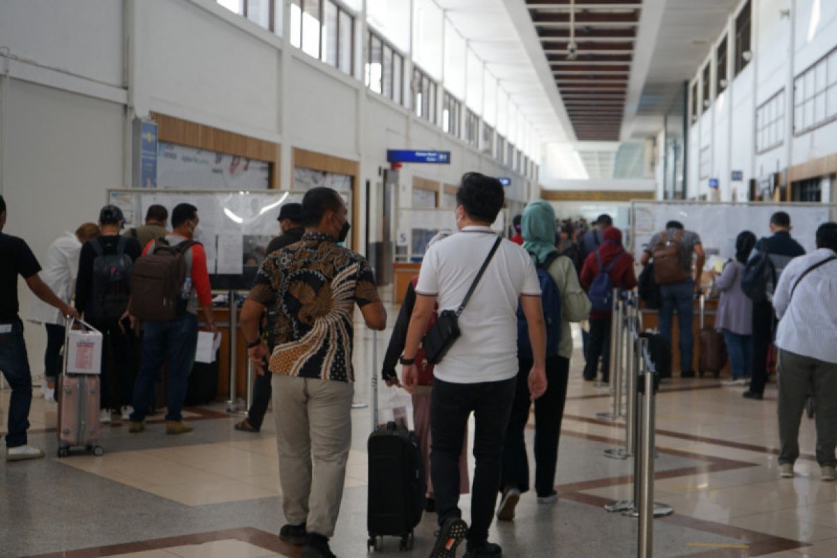 Bandara Juanda Surabaya berlakukan tes PCR sebagai syarat perjalanan