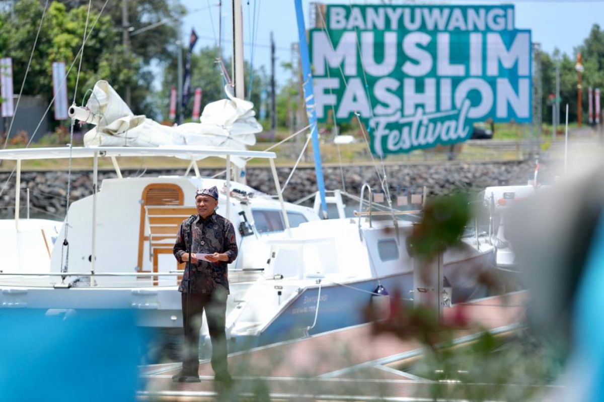 Menteri Teten buka pergelaran Banyuwangi Moslem Fashion Festival