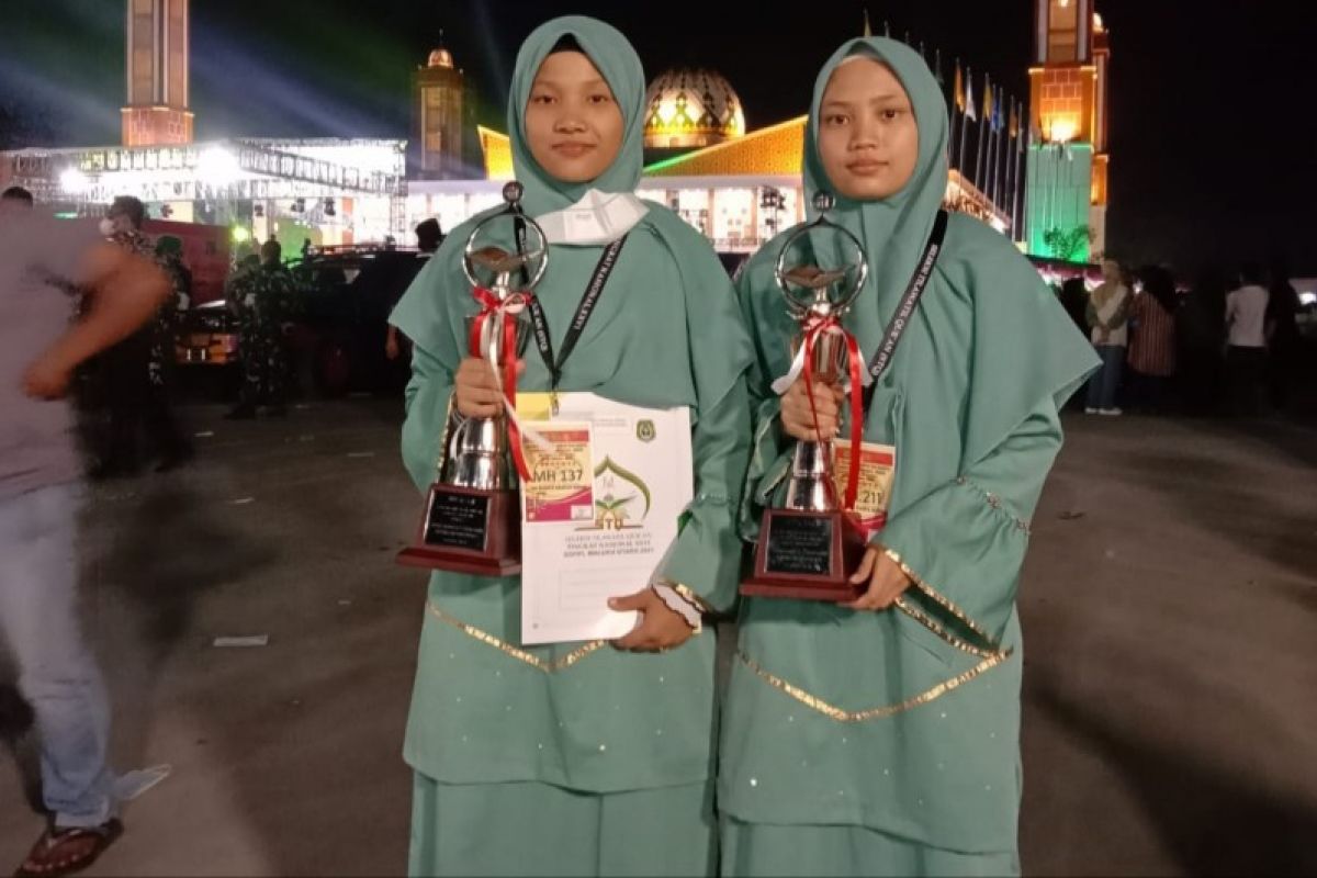 Alhamdulillah... Dua putri terbaik Palas raih juara satu nasional STQ tahun 2021