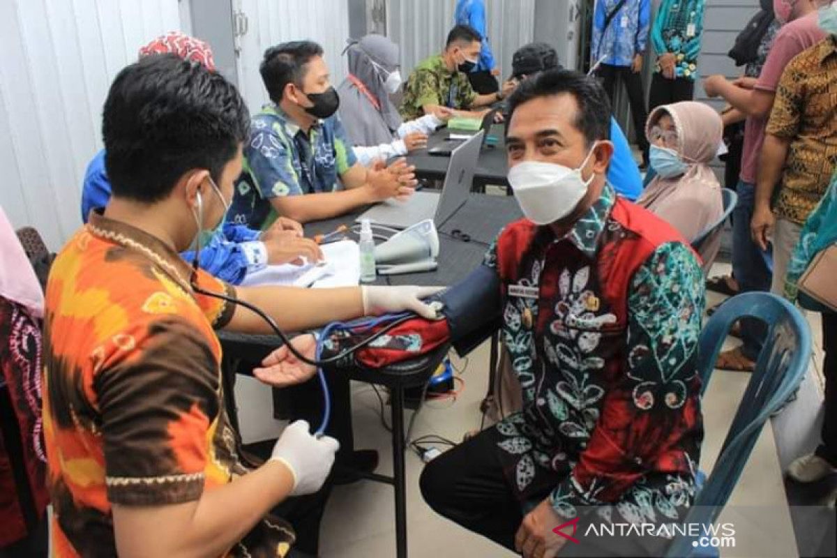 Vaksinasi COVID-19 dosis pertama di Banjarmasin tembus 60,07 persen