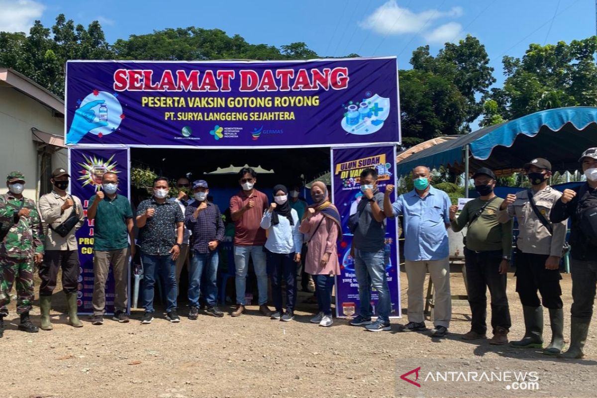 Ratusan karyawan antusias ikuti Vaksin Gotong Royong PT SLS