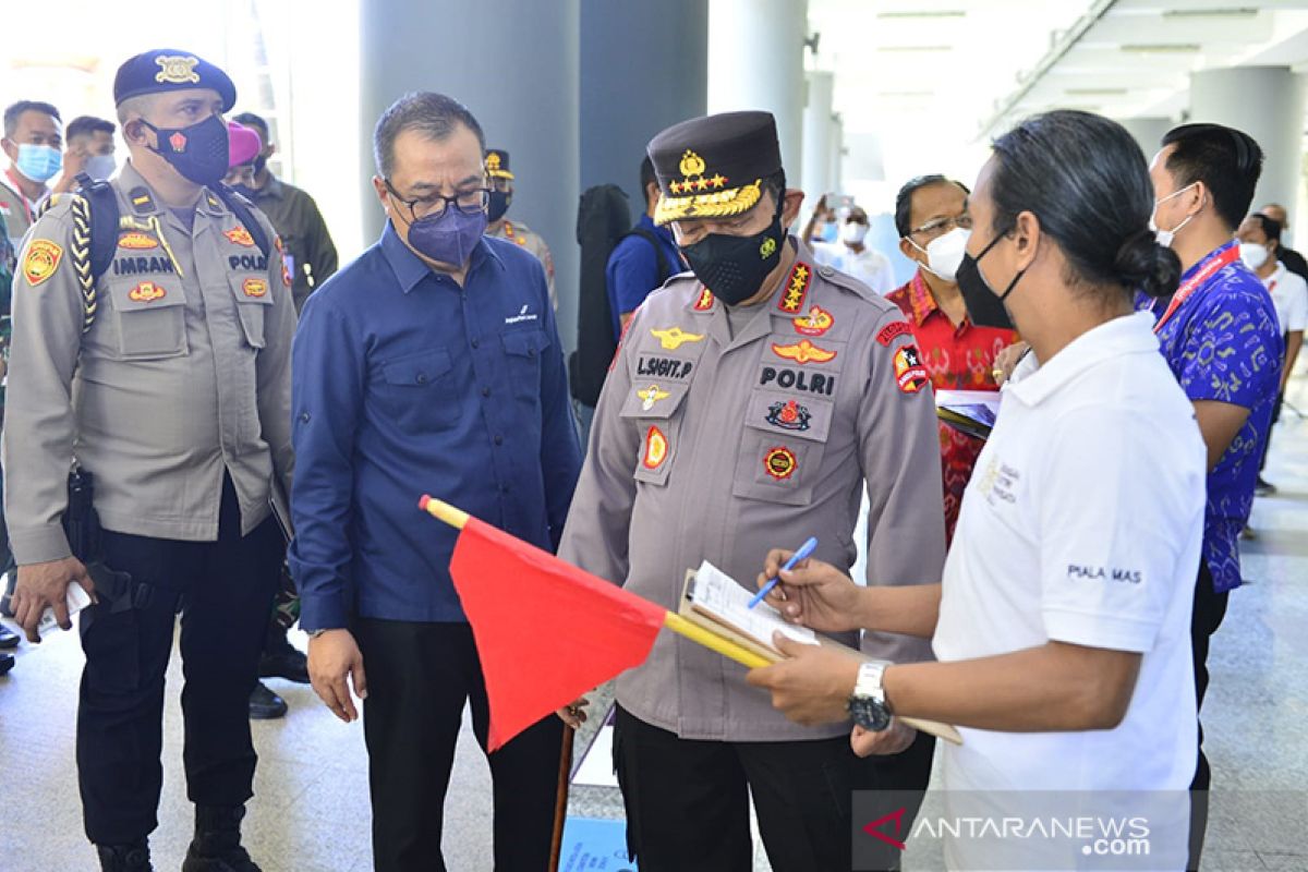 Kapolri ingatkan pengecekan vaksinasi dan tes PCR wisman di Bali