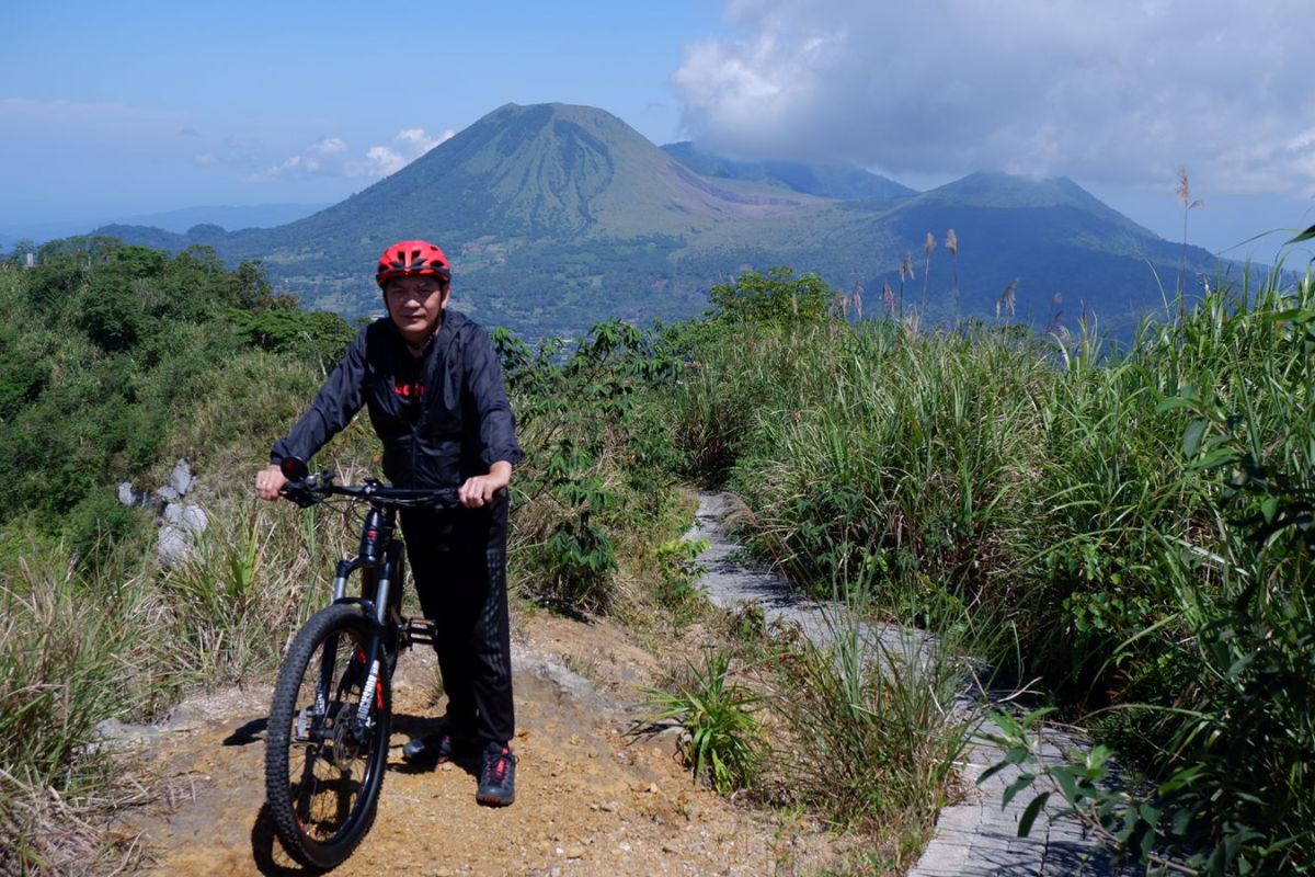 Wali Kota Caroll optimistis kejuaraan sepeda gunung angkat pariwisata Tomohon