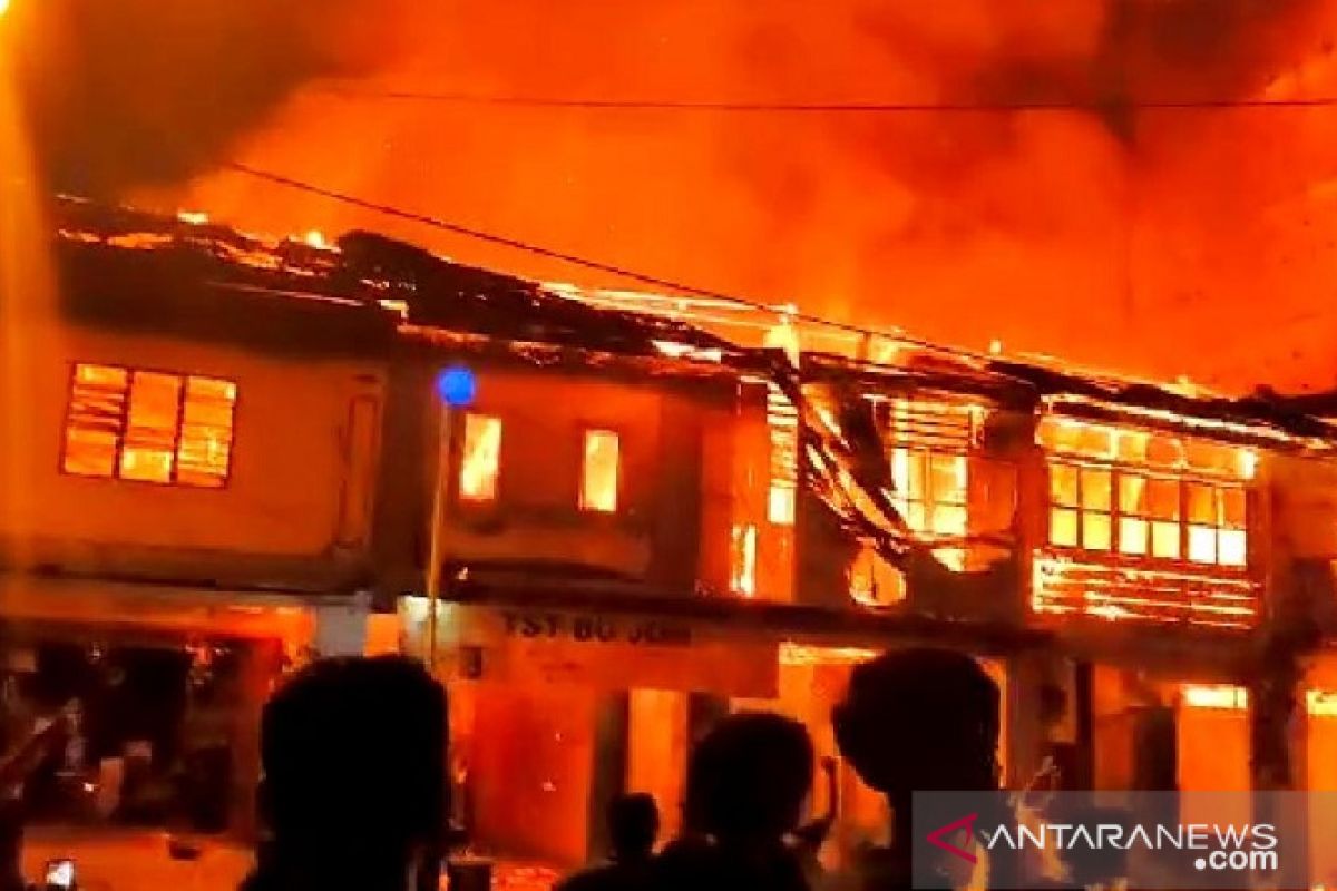 10 ruko terbakar di Lubukpakam Deliserdang, kerugian capai Rp4 miliar