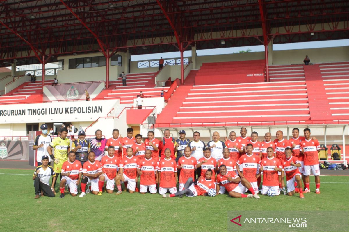 Meriahkan HUT TNI, Asabri dan IFF gelar turnamen sepak bola U-50
