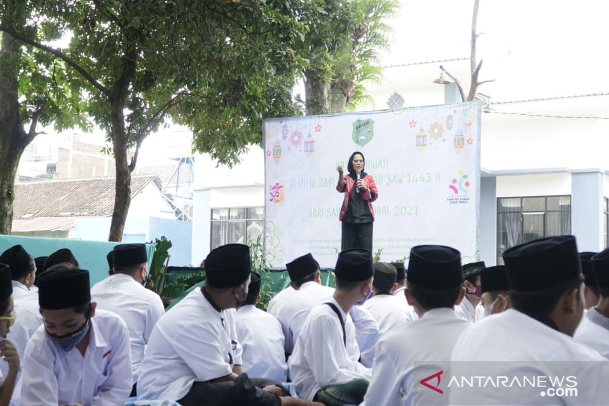 Legislator PDIP Jatim bantu pembangunan ruang kelas MI di Malang