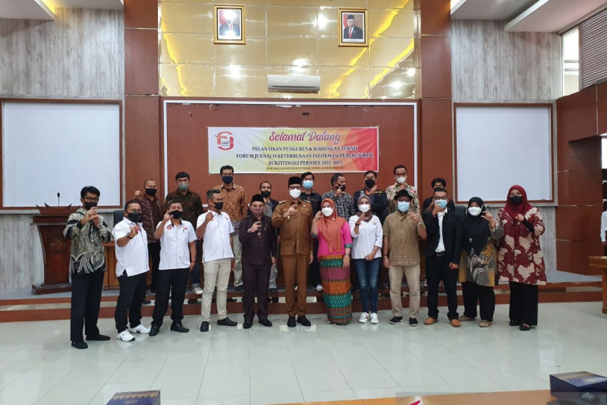 Pertama di Sumbar, Forum Jurnalis Keterbukaan Informasi Bukittinggi dilantik