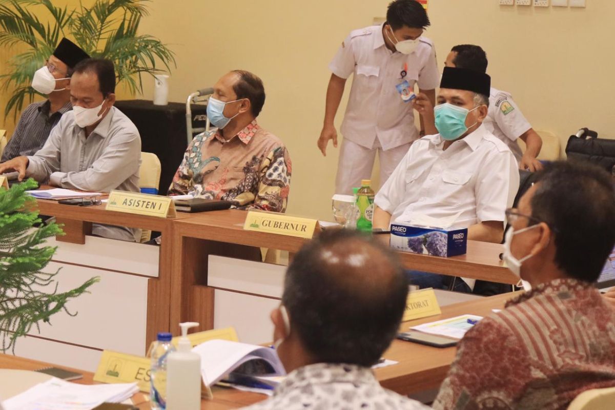 Pimpin rapat percepatan realisasi APBA, ini penekanan Gubernur Aceh