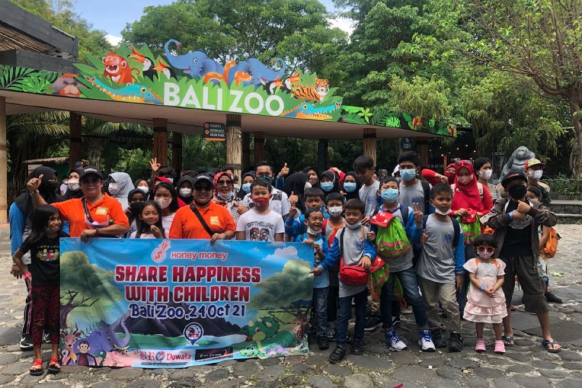 Komunitas pengemudi pariwisata di Bali ajak anak yatim piatu berwisata