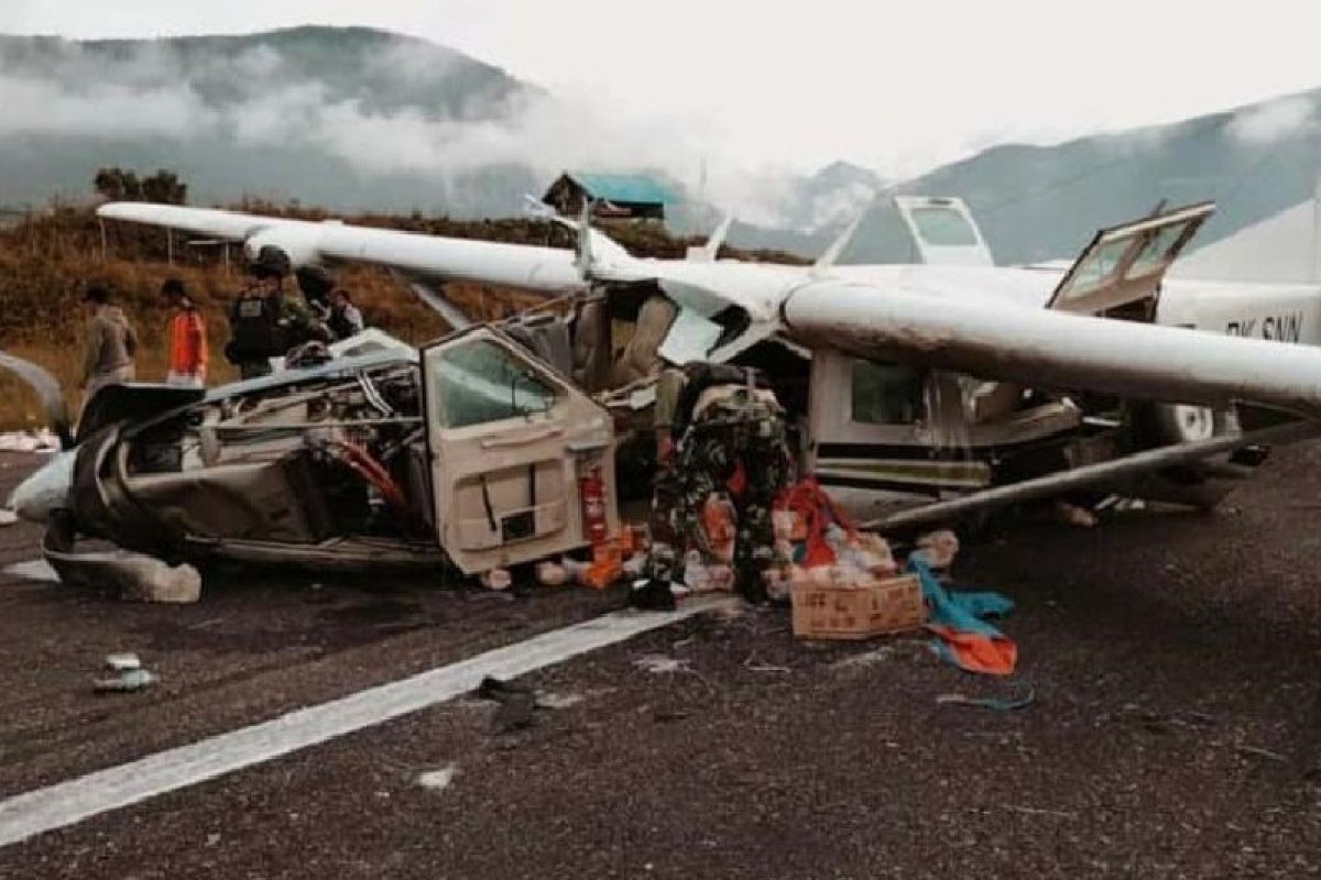 Pesawat Cargo Smart Air kecelakaan di Ilaga Papua, pilot meninggal