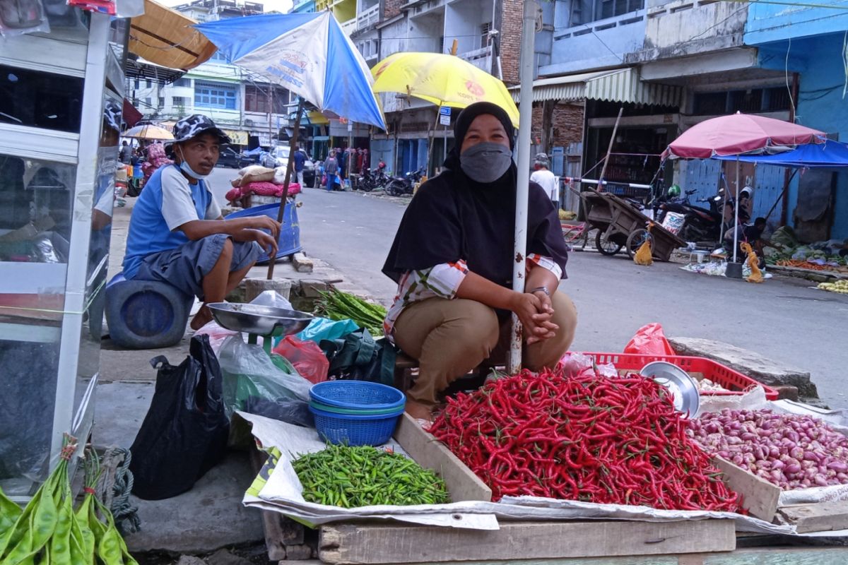 Harga cabai dan bawang di Pasar Angso Duo alami kenaikan