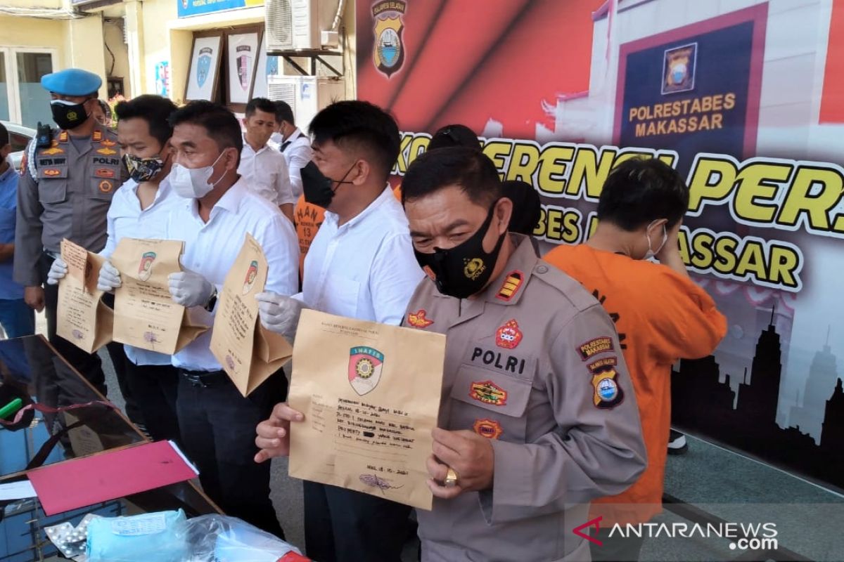 Polrestabes Makassar ungkap kasus pembuangan mayat bayi