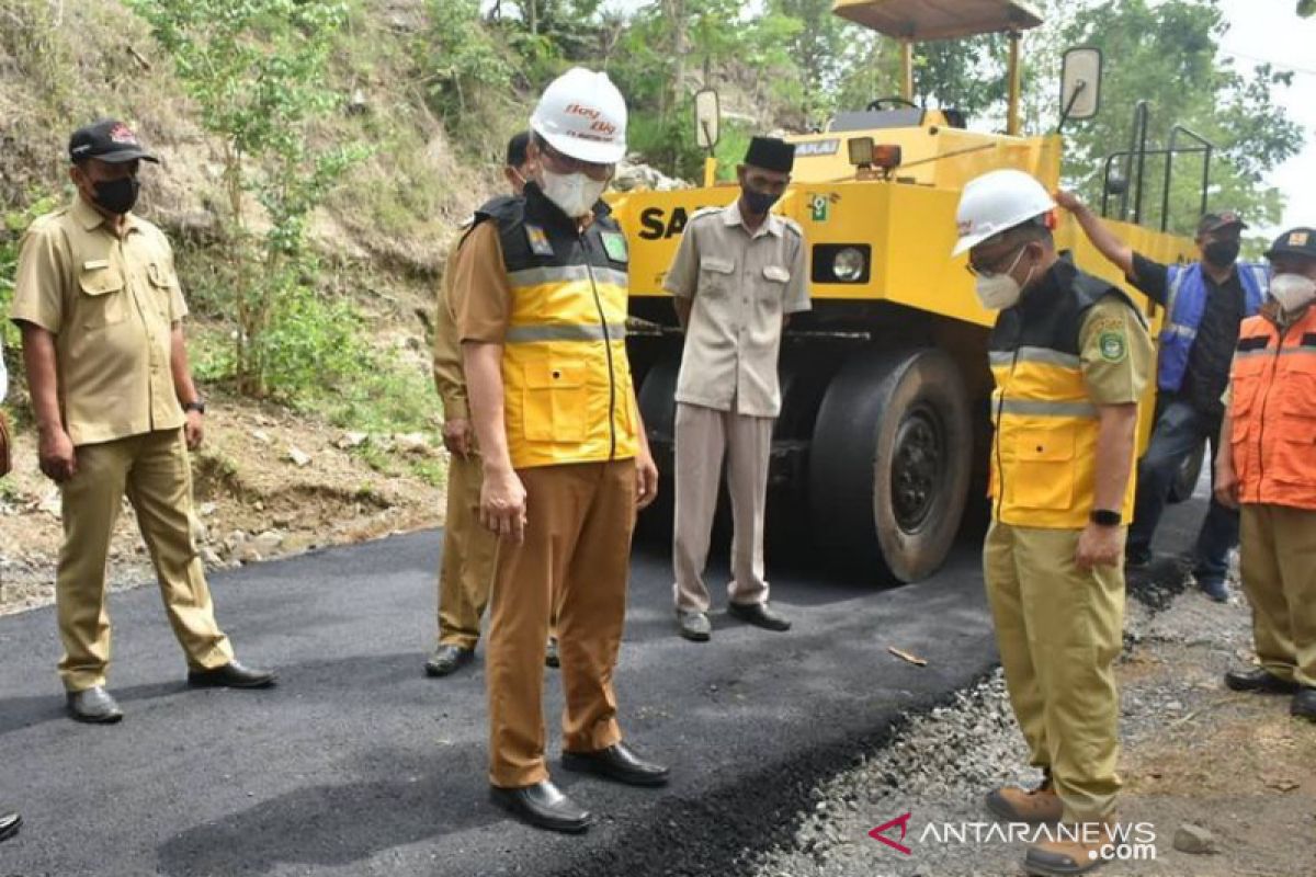 Pemkab Bantul prioritaskan pembangunan jalan desa dukung pemulihan ekonomi