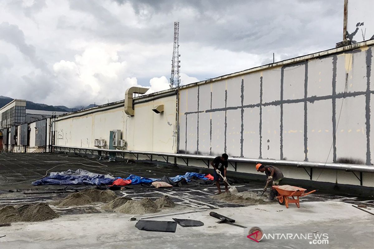 Bangunan mal yang rusak akibat gempa di Ambon mulai diperbaiki, begini penjelasannya