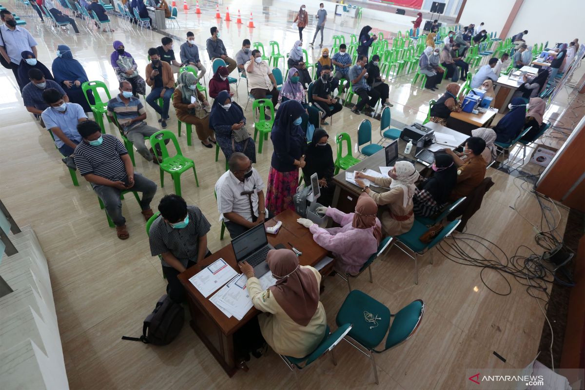 Sudah 73.290.688 penduduk Indonesia menerima vaksin dosis lengkap