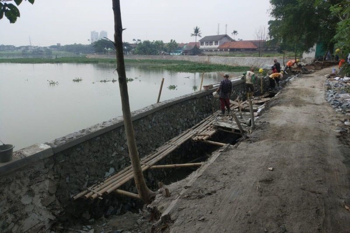 Pemkab Tangerang normalisasi aliran sungai untuk cegah banjir