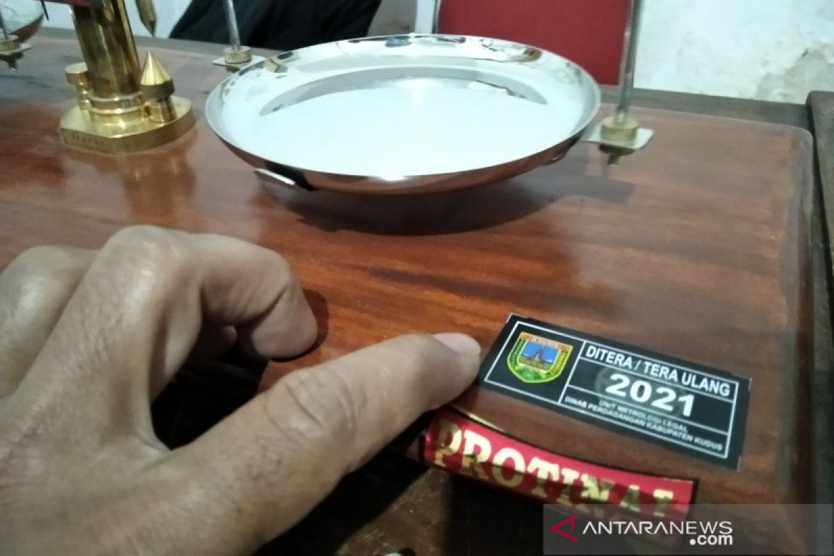 Pemkab Kudus ingatkan para pedagang tera ulang timbangan secara periodik