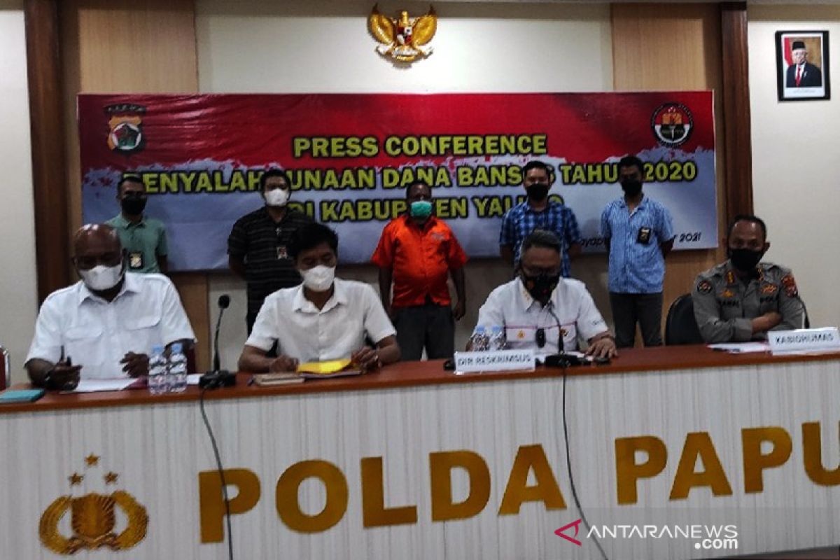 Mantan Bupati Yalimo jadi tersangka dana bansos Rp1 miliar