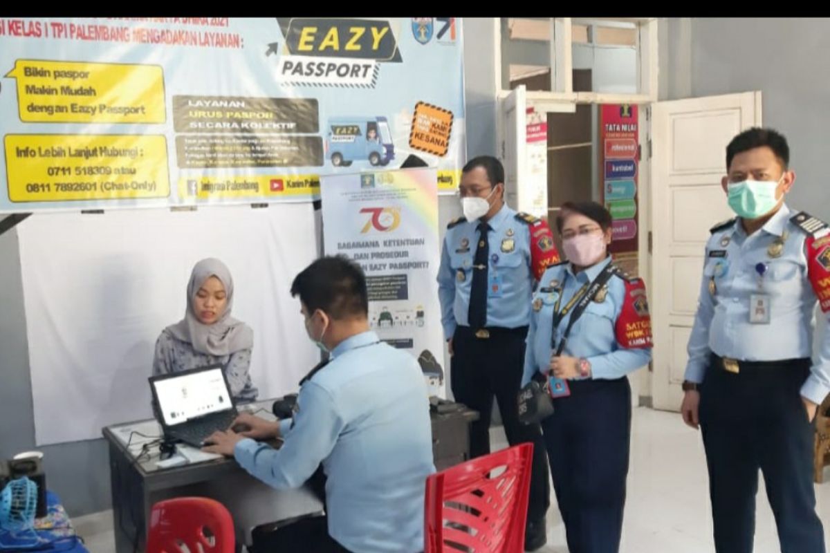 Layanan 'eazy passport' ramaikan Legal Expo 2021 di Palembang