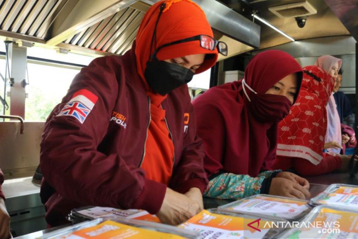 ACT hadirkan 428 porsi makanan dapur bus bagi masyarakat Pekanbaru