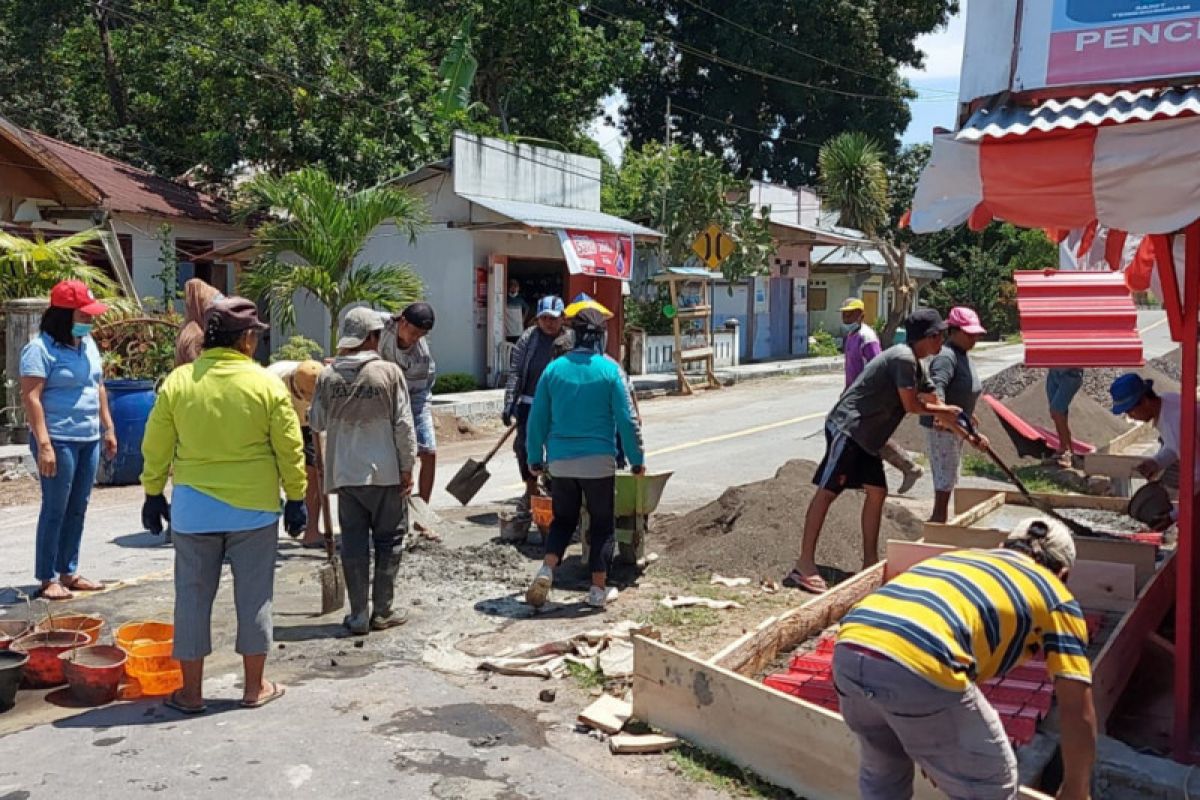 Manfaatkan DanDes, Desa Minanga Satu giatkan pembangunan