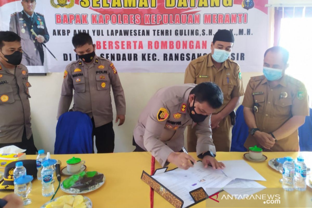 Kapolres Meranti teken surat hibah tanah untuk pembangunan pos polisi