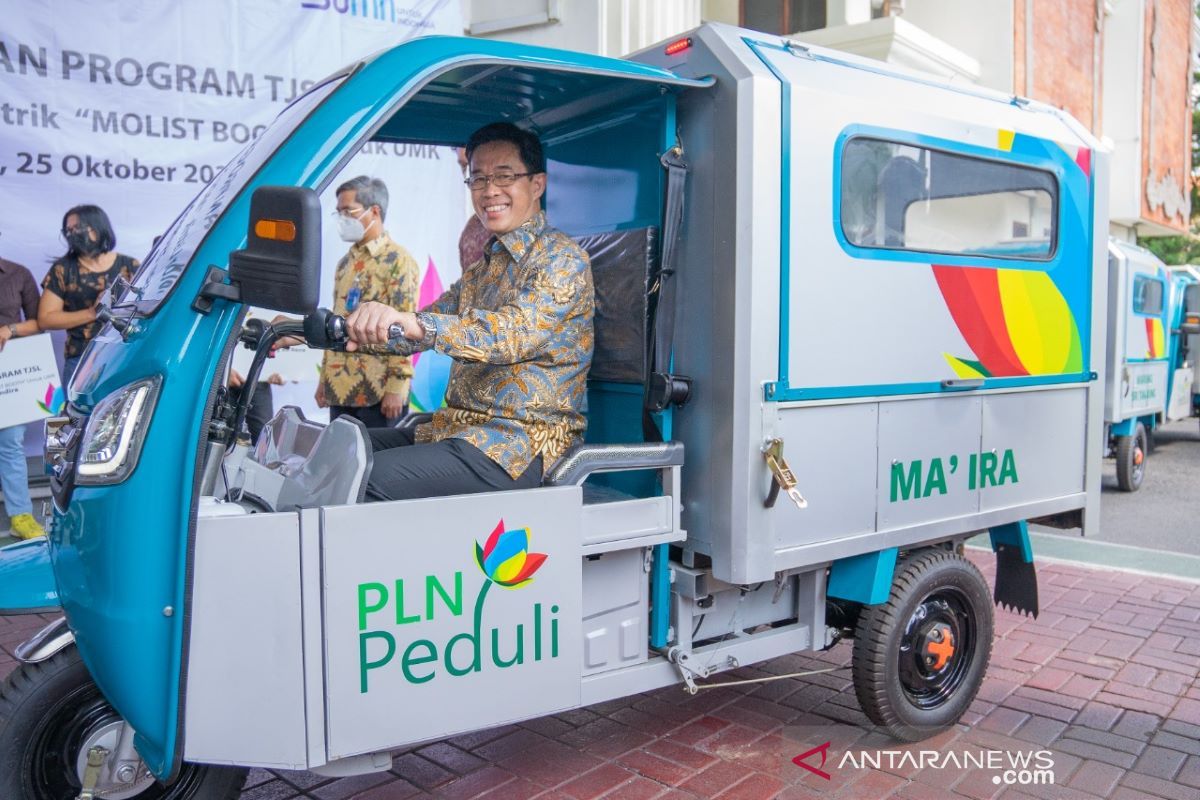 Tingkatkan poduktivitas UMK, PLN kembangkan gerobak motor listrik