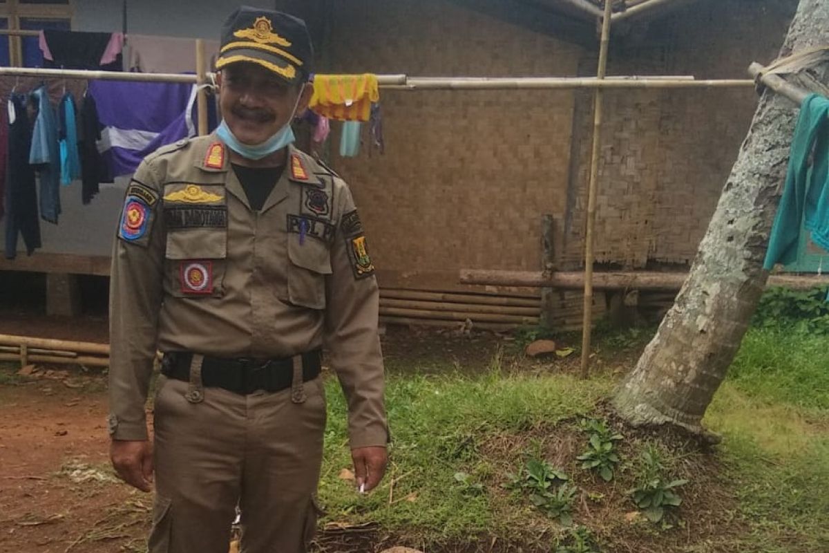 Kasus keracunan massal, petugas uji lab sampel air di sejumlah titik Sukabumi