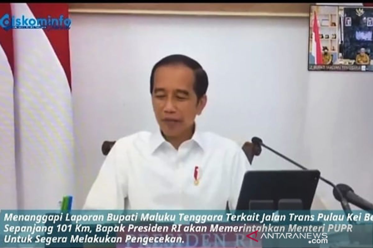 Jokowi Perintahkan Menteri PUPR Cek Jalan Trans Kei Besar
